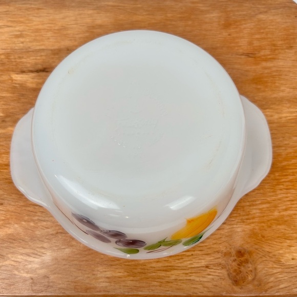 Anchor Hocking Fire King Gay Fad Small milkglass bowl, fruits pattern #445 - Picture 7 of 8
